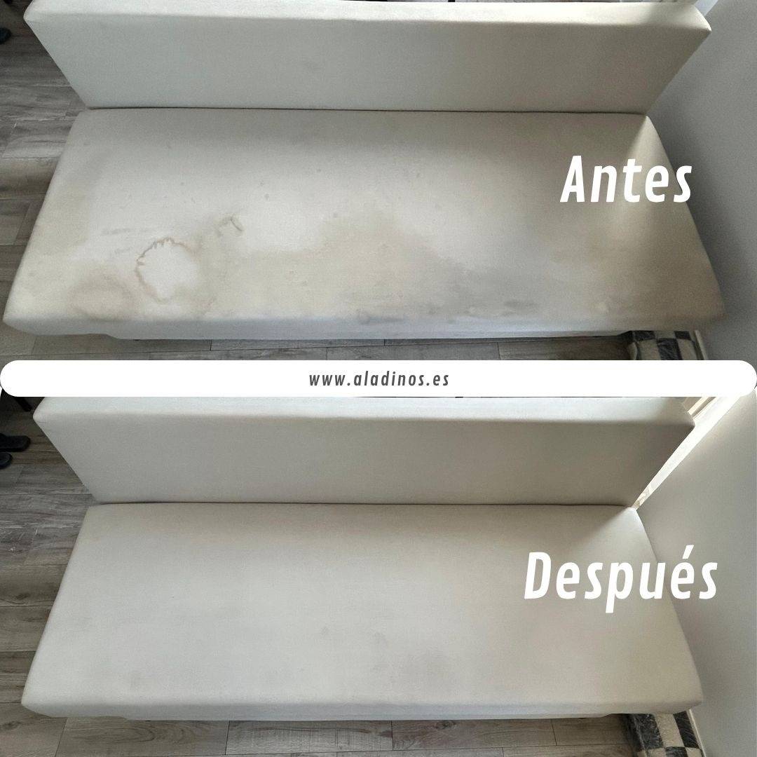Comparativa antes y después de limpieza de sofá blanco a domicilio en Cobeña, mostrando el resultado profesional del servicio de limpieza de sofás.