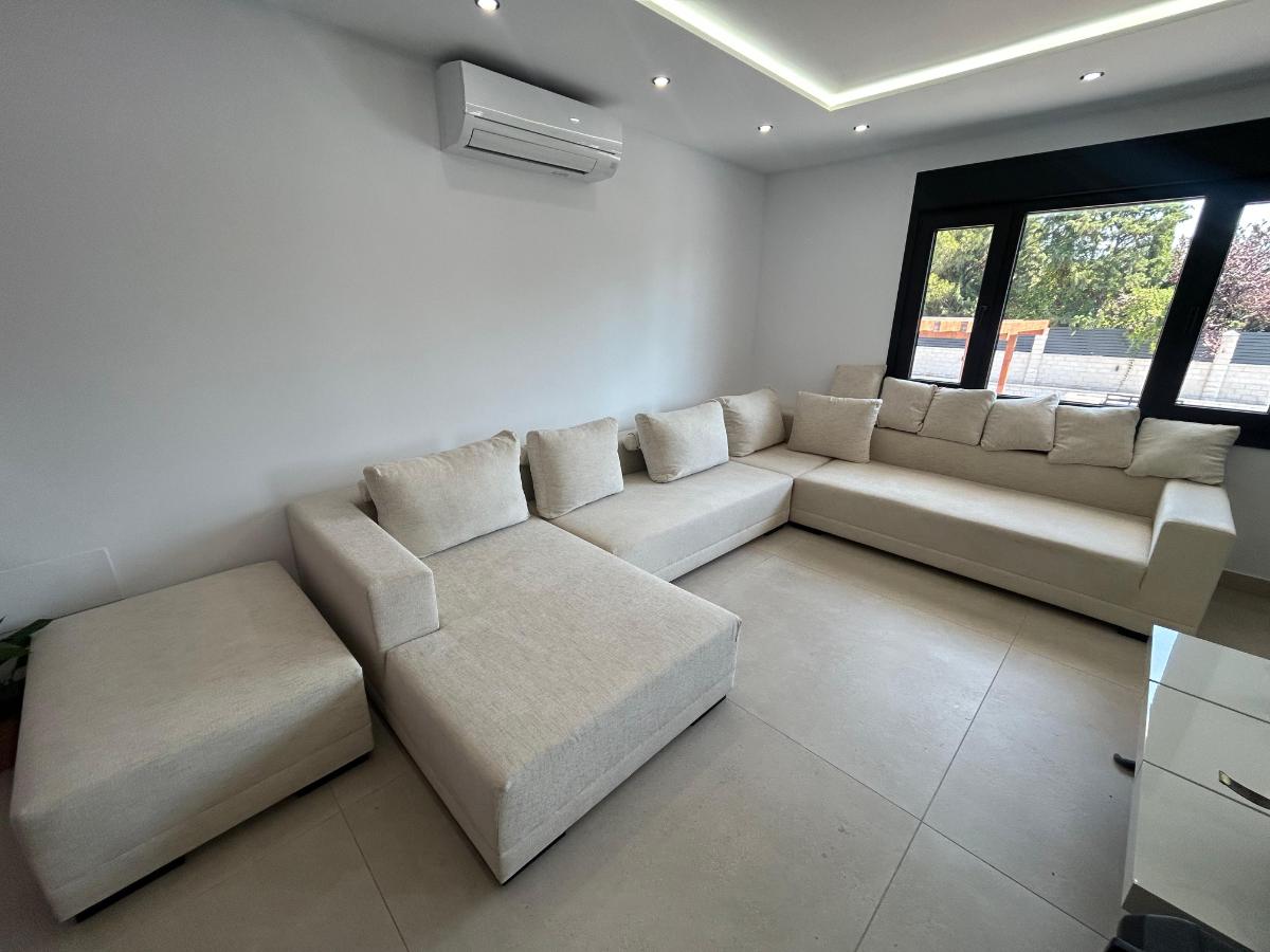 Limpieza profesional de tapicerías a domicilio en Madrid - Equipo Aladinos